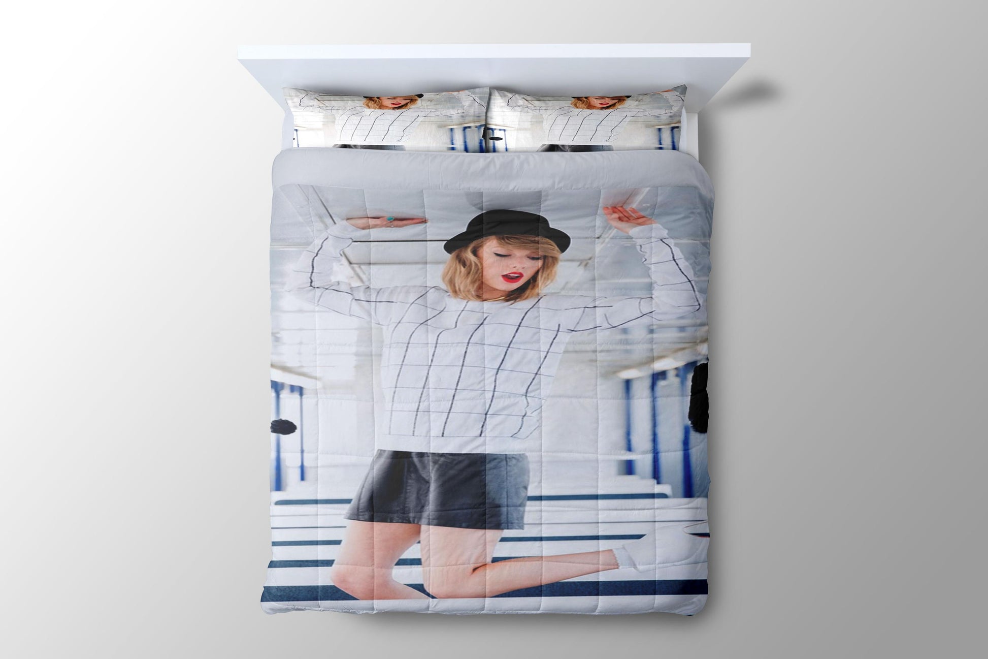 Taylor Swift Jump Duvet Cover - King