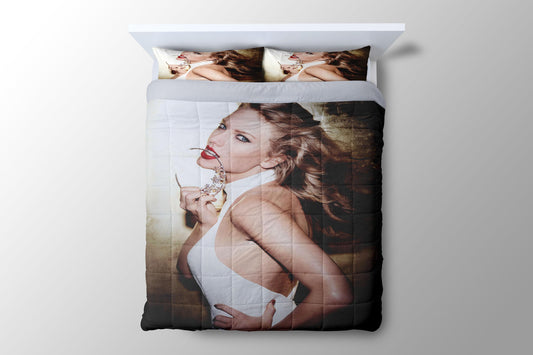 Taylor Swift Photo Crown Duvet Cover - King