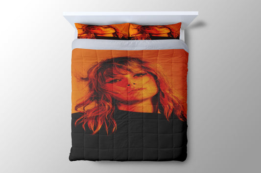 Taylor Swift Pose Duvet Cover - King